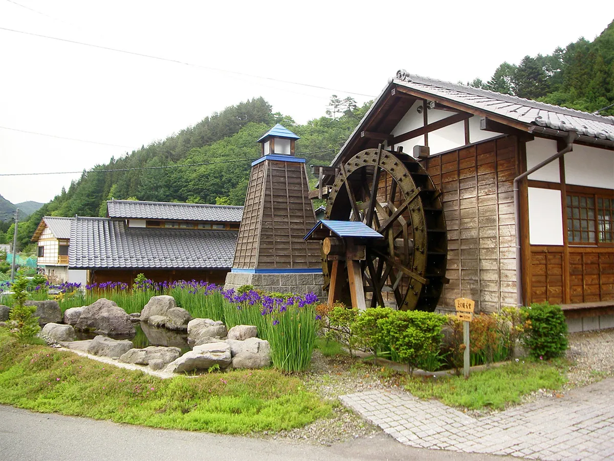 美しき湯治の道をめぐる